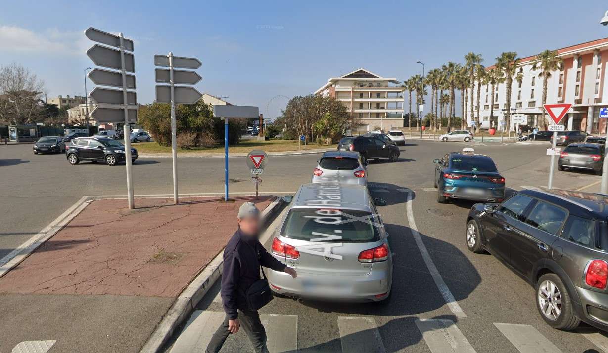 La place Bonnefon est très dangereuse pour les piétons et les cyclistes