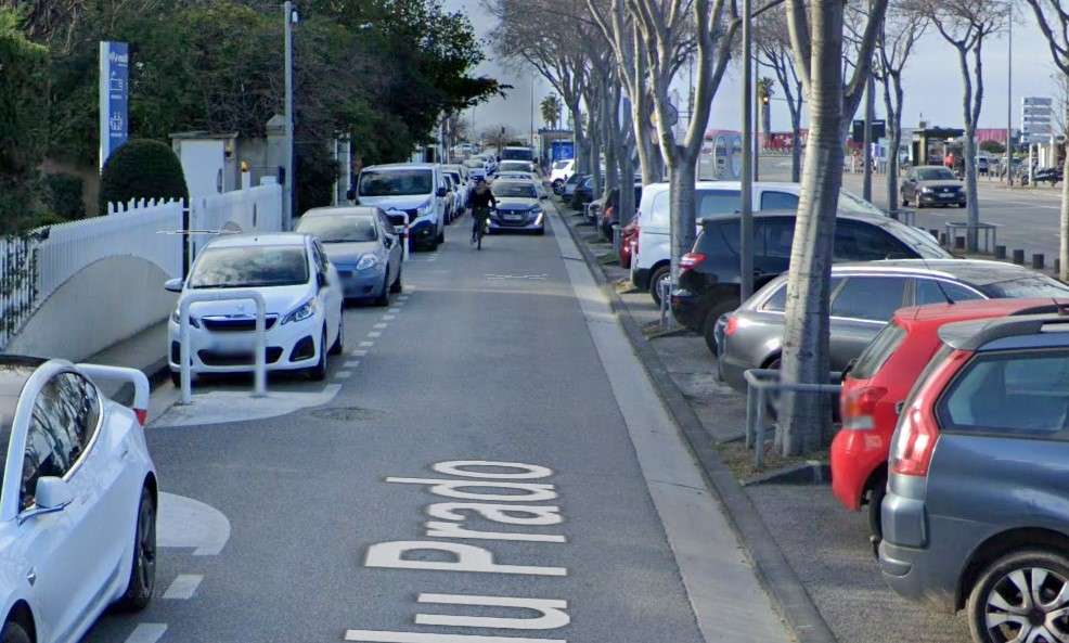 Piste cyclable urgente avenue du Prado