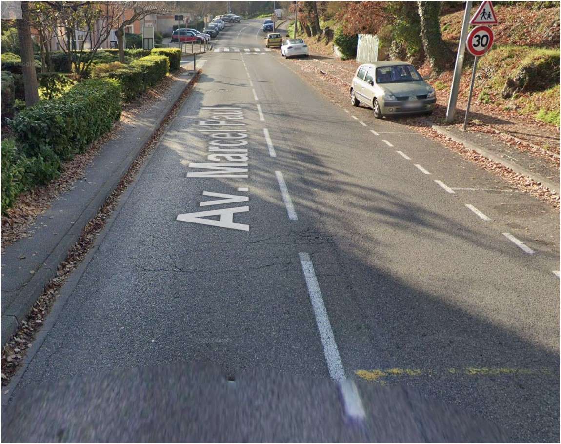 Troue droite chaussée