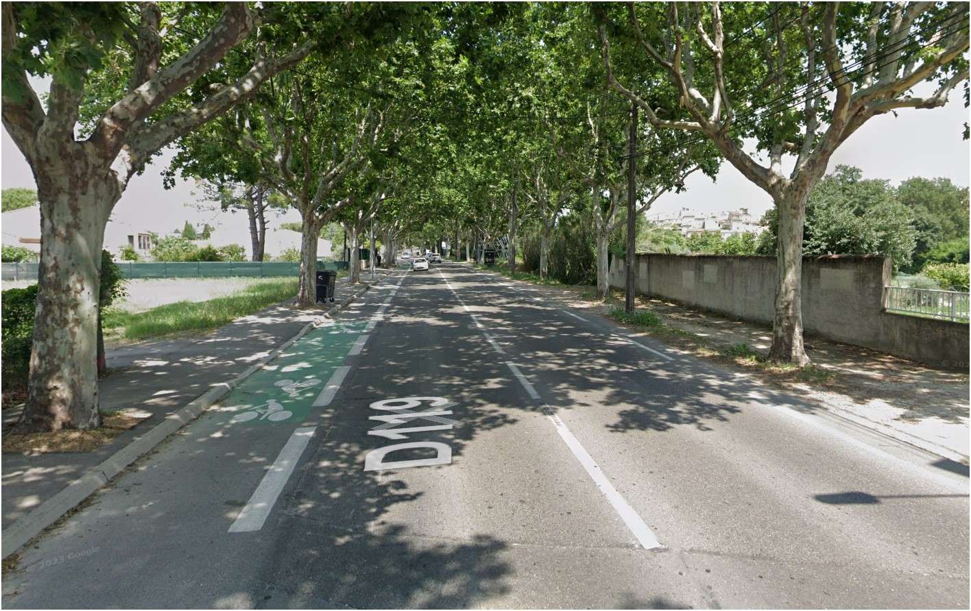 Bande cyclable à double sens pas assez large